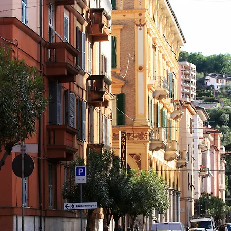 Via Venezia 76 3*